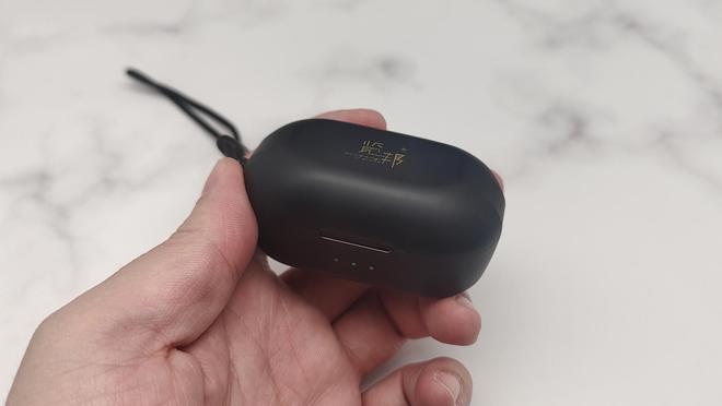 适——我与降噪耳机的日常体验凯发K8旗舰厅清静盈耳倍感舒(图2)