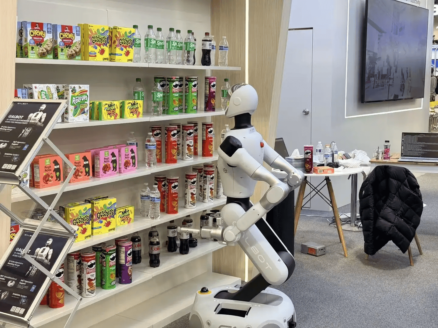 9大方向最火中企霸场机器人全明星乱斗K8凯发暴走2万步逛CES2026：(图34)